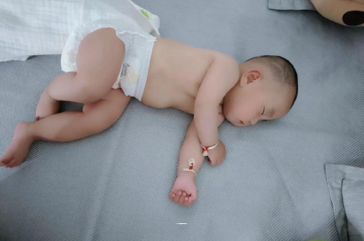 瓦房店宝宝积食发烧怎么处理